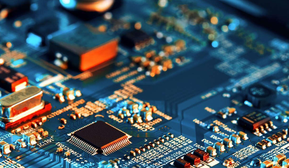 <b>雨季不“翻車”！淋雨實(shí)驗(yàn)箱助力產(chǎn)品防水性能升級(jí)</b>